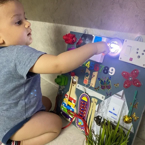 Busy board New - Picture 3 of 3